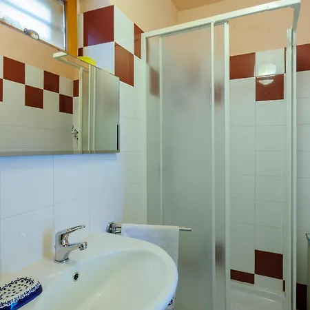 Holiday home Beautiful In With Kitchenette